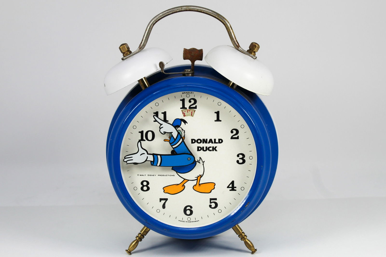 VINTAGE DONALD DUCK ALARM CLOCK (ca. 1970s) (1 of 4)