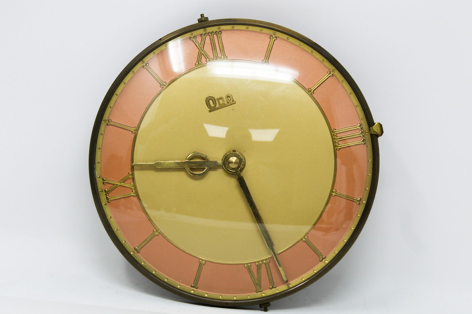 ORIGINAL MID-CENTURY WALL CLOCK (ca. 1960a) (1 of 7)