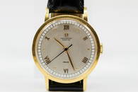 Vintage Omega Chronometre Wristwatch in 18k Yellow Gold