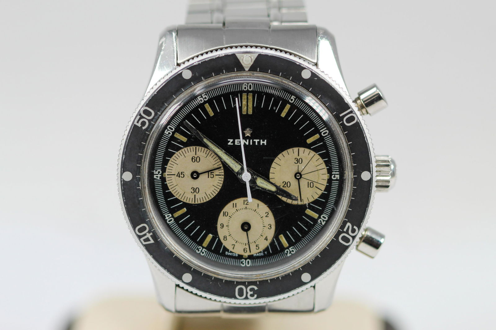 Vintage Zenith Chronograph Wristwatch with Steel Zenith (1 of 7)