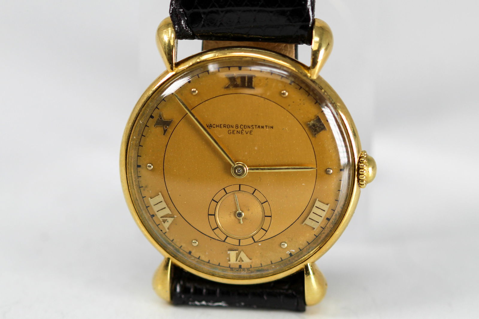 Vintage Vacheron & Constantin Geneve Wristwatch in 18k (1 of 4)