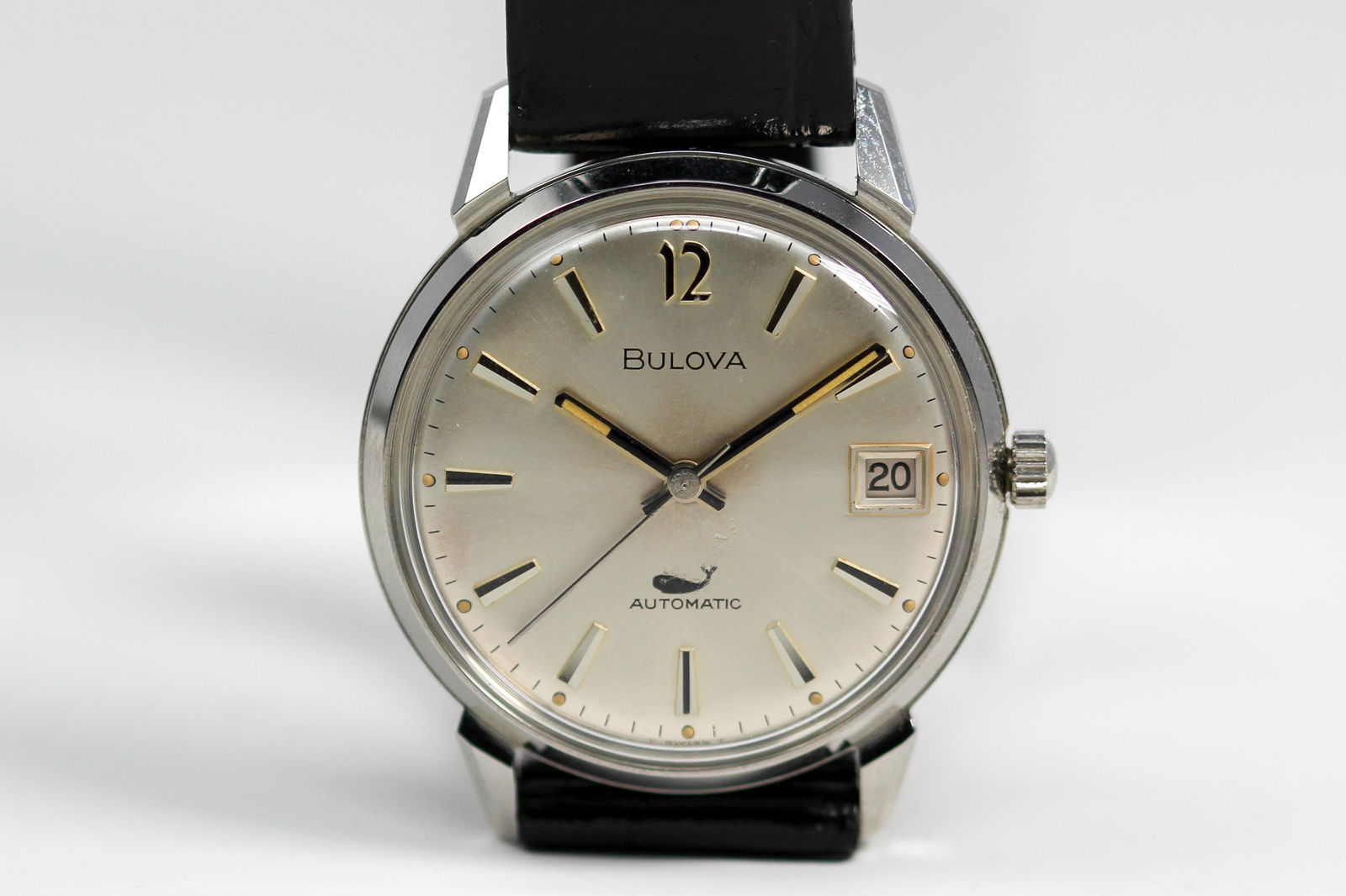 Vintage Bulova with Date Wristwatch (1 of 4)