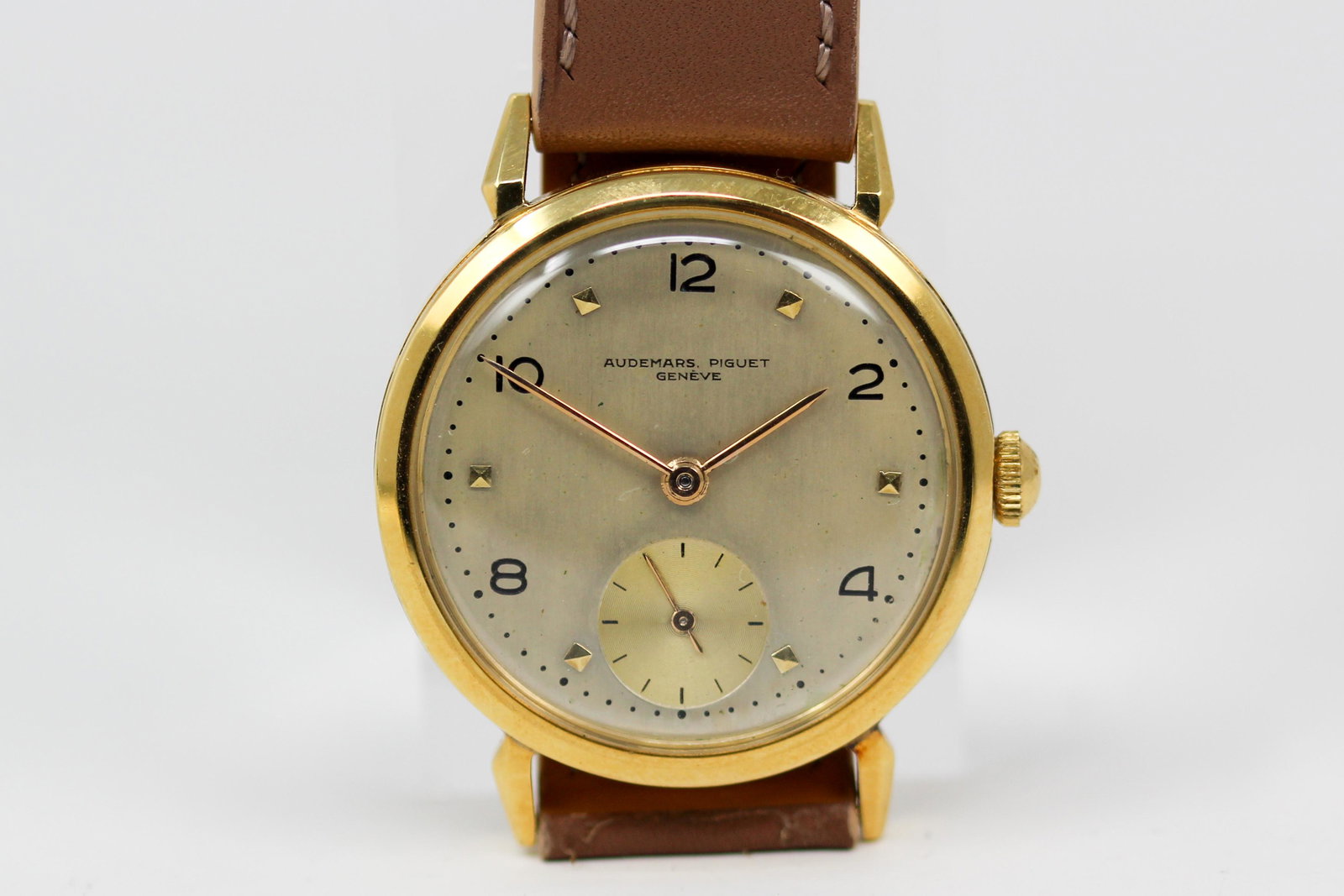 Vintage Audemars Piguet Geneve Wristwatch in 18k Yellow Gold (1 of 4)