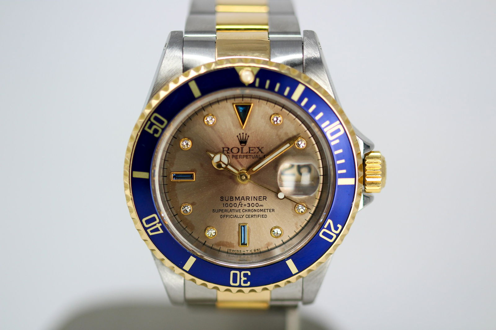 Vintage 2-Tone Rolex Oyster Perpetual Date Submariner Wristwatch (1 of 8)