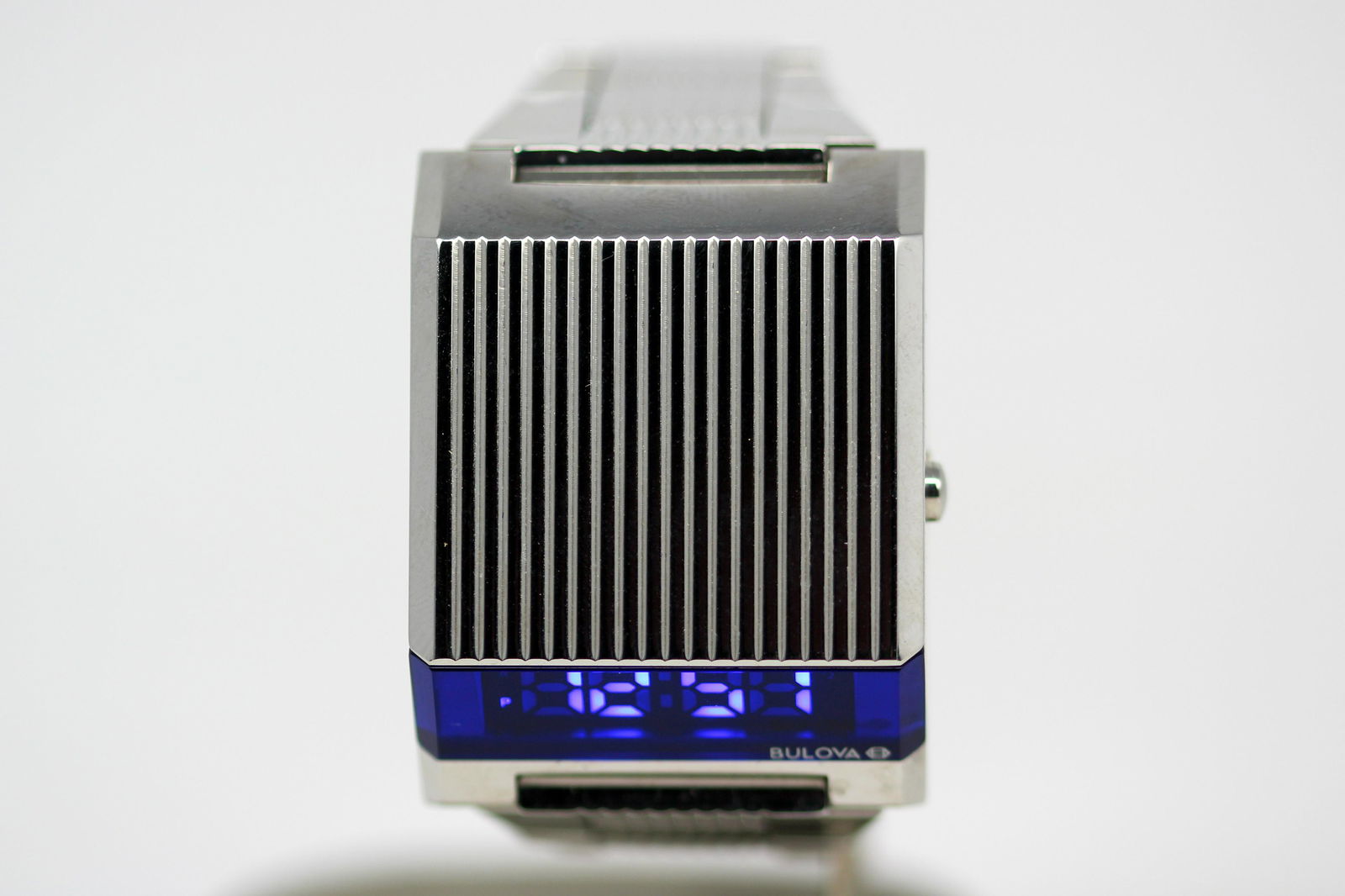 Bulova Electronic Display Square Wristwatch (1 of 9)