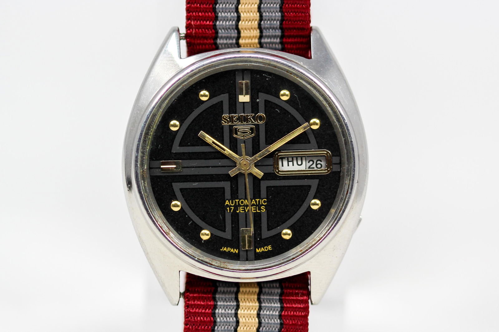 Vintage Seiko 17 Jewels Automatic with Day and Date Wristwatch (1 of 4)