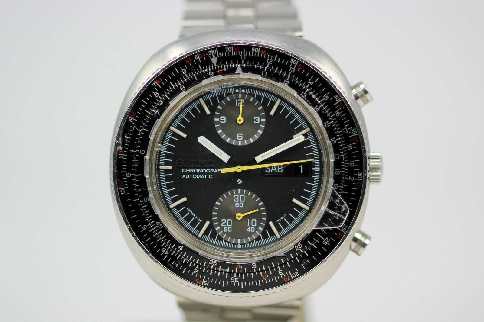 Vintage Seiko Chronograph Automatic with Day and Date Wristwatch (1 of 5)