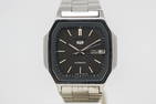 Vintage Seiko 5 Automatic with Day and Date Wristwatch