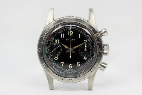 Vintage Gallet Flying Officer Chronograph Wristwatch: Stainless Steel Vintage Gallet Flying Officer Chronograph Wristwatch. 34mm diameter. Running at time of cataloging.