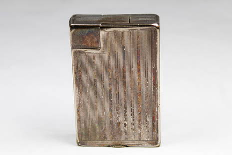 Antique Dunhill Sterling Silver Pocket Lighter: Antique (1940's) Dunhill Sterling Silver Pocket Lighter. 2" x 1.25" x .5"