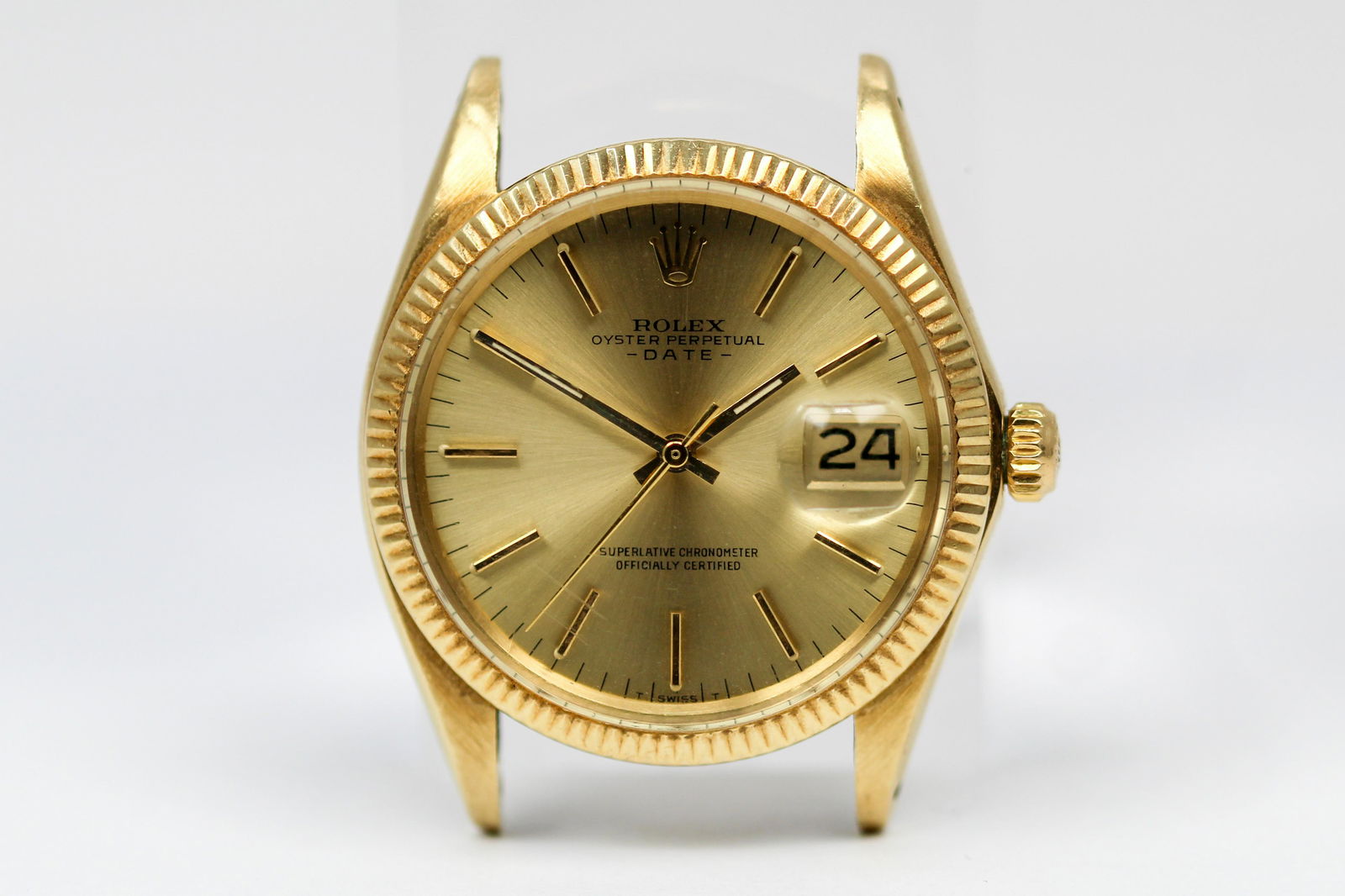 Vintage Rolex Oyster Perpetual Date Wristwatch in 14k Yellow Gold (1 of 6)