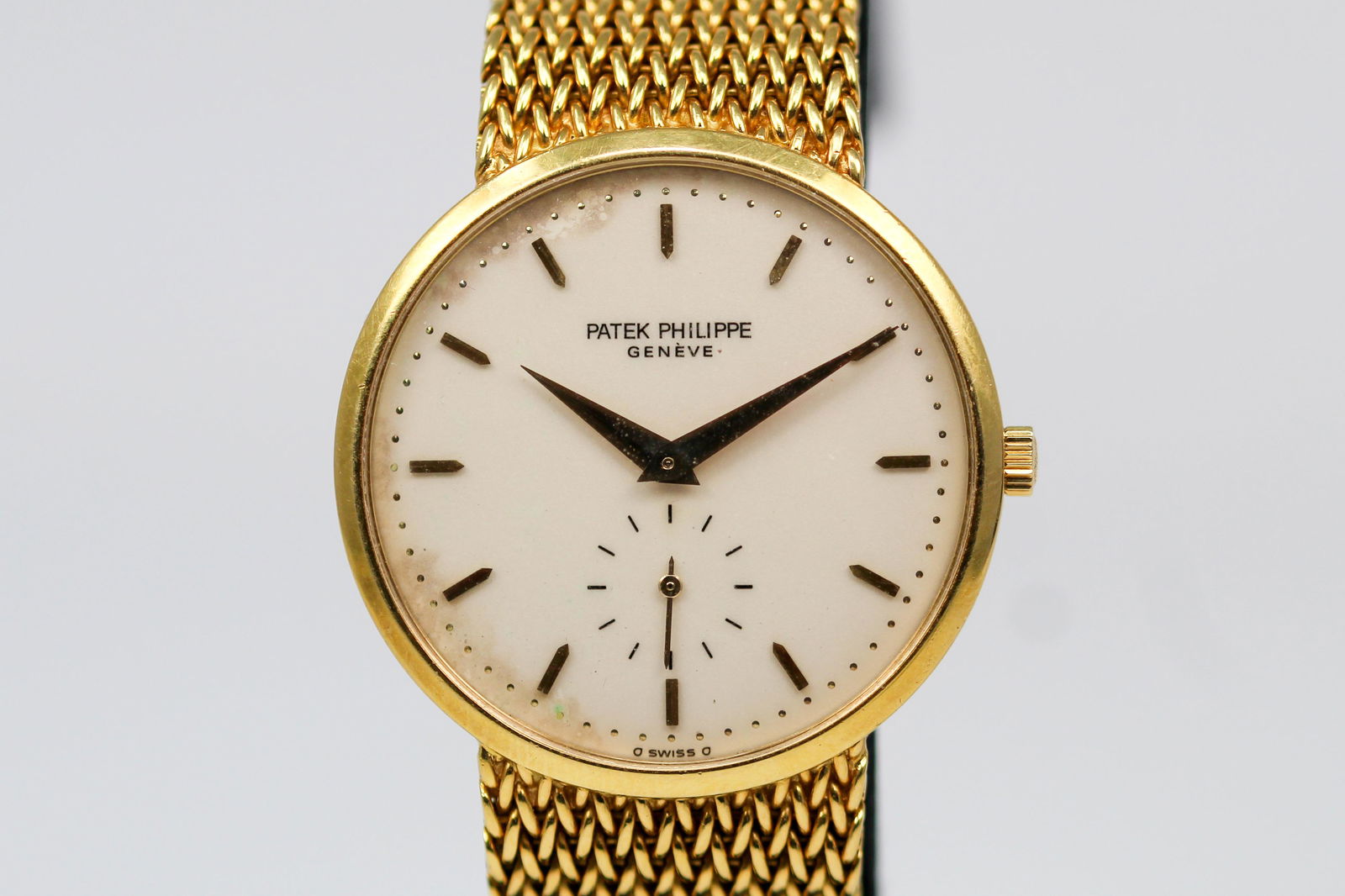 Vintage Patek Philippe Geneve Wristwatch in 18k Yellow Gold (1 of 8)