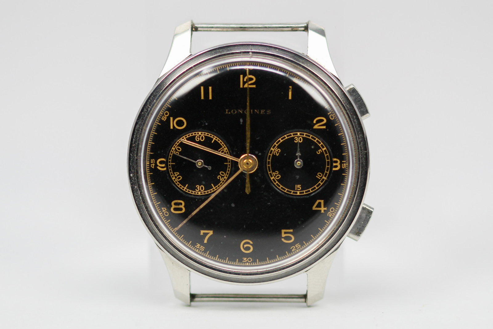 Vintage Longines Chronograph Wristwatch *Loose Crown, Needs to Be Repaired* (1 of 7)