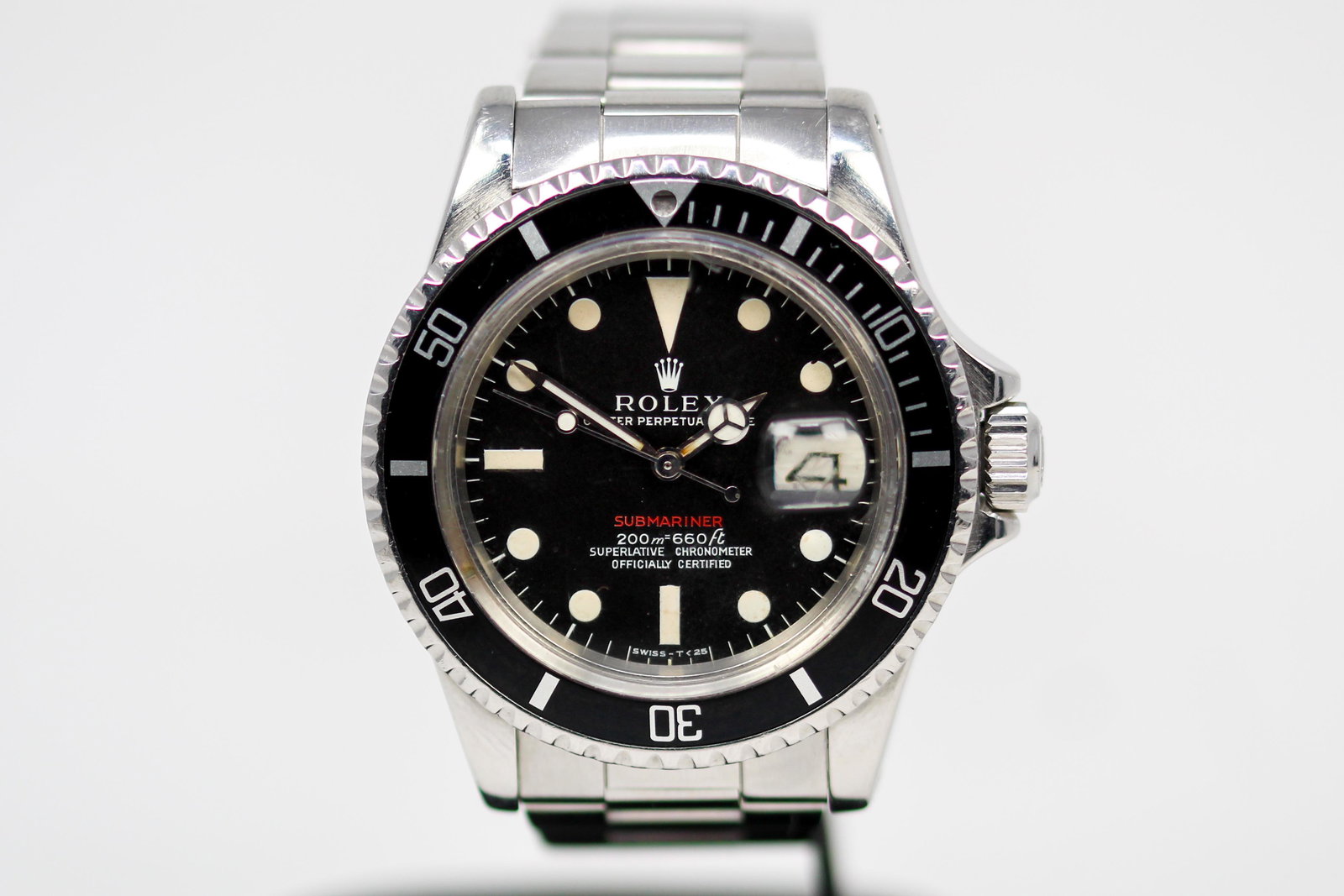 Vintage Rolex Oyster Perpetual Date Submariner Wristwatch (1 of 8)