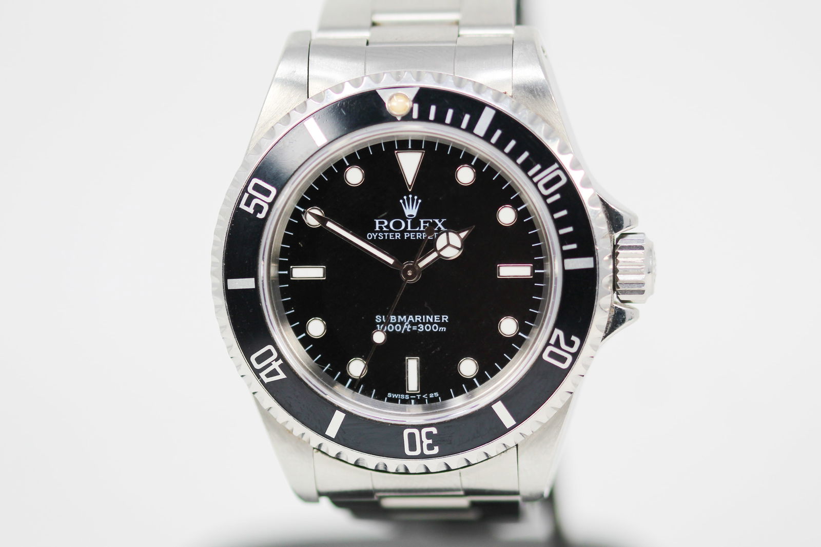 Vintage Rolex Oyster Perpetual Submariner Wristwatch (1 of 8)