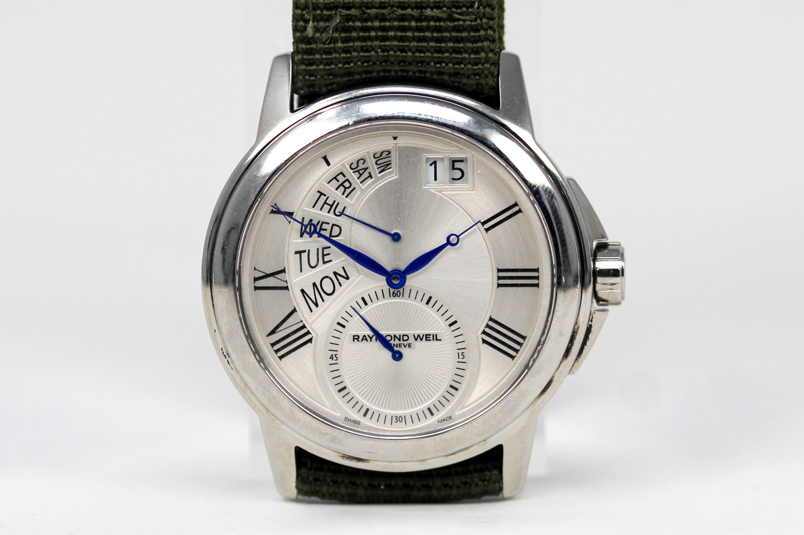 Raymond Weil Geneve with Date Wristwatch (1 of 4)