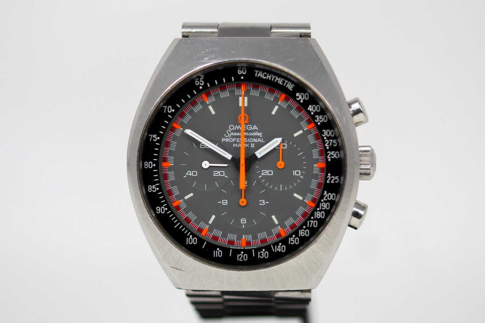 Vintage Omega Speedmaster Professional Mark II Chronograph Wristwatch (1 of 8)