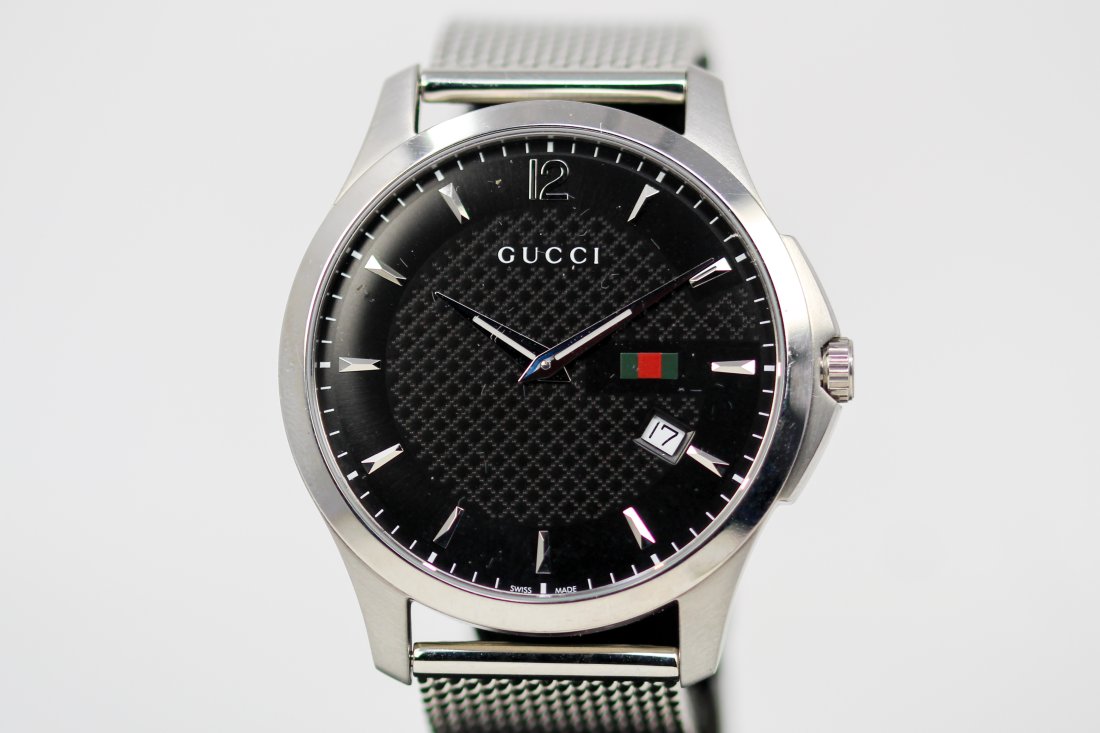 Gucci with Date Wristwatch (1 of 7)