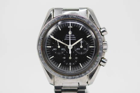 Vintage Omega Speedmaster Professional Chronograph Wristwatch on Stainless Steel Omega bracelet: Stainless Steel Vintage Omega Speedmaster Professional Chronograph Wristwatch on Stainless Steel Omega bracelet *Chronograph Pushers Stuck, They Do Not Depress*; Ref 145.022, Serial # 31006132. 42mm d