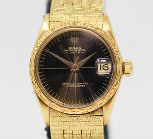 Vintage Rolex Oyster Perpetual Date Wristwatch in 18k Yellow Gold