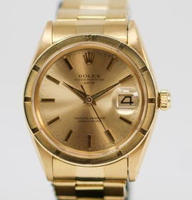 Vintage Rolex Oyster Perpetual Date Wristwatch in 18k Yellow Gold