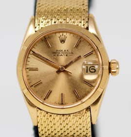 Vintage Rolex Oyster Perpetaul Date Wristwatch in 18k Yellow Gold *Serial # Worn, Difficult to Read*