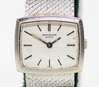 Ladies Vintage Patek Philippe Geneve Wristwatch in 18k White Gold