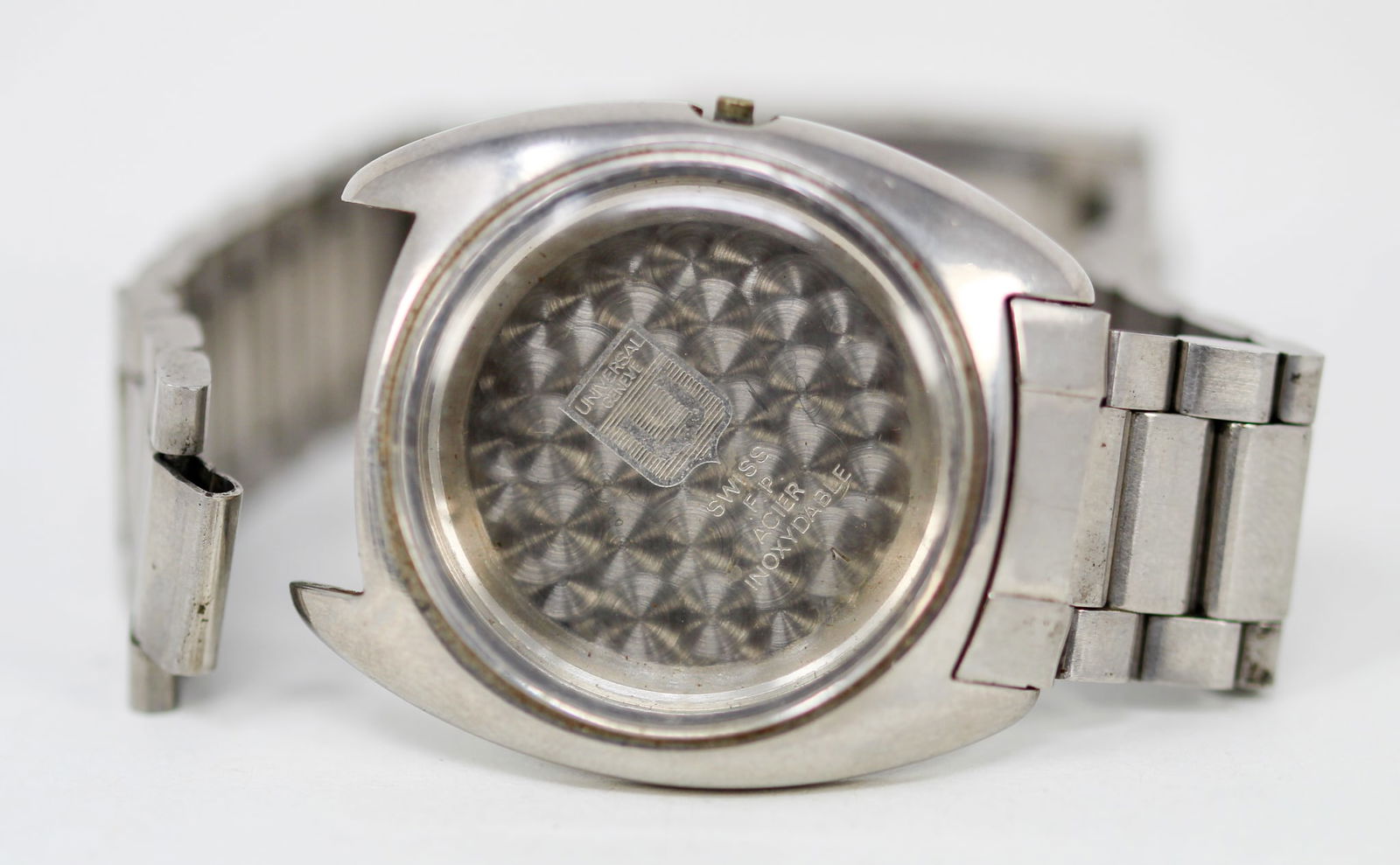 Universal Genève ~ Online Auction
