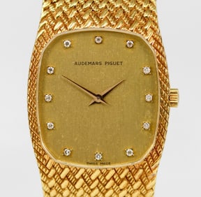 Vintage Audemars Piguet Wristwatch with Factory Diamond Dial in 18k Yellow Gold