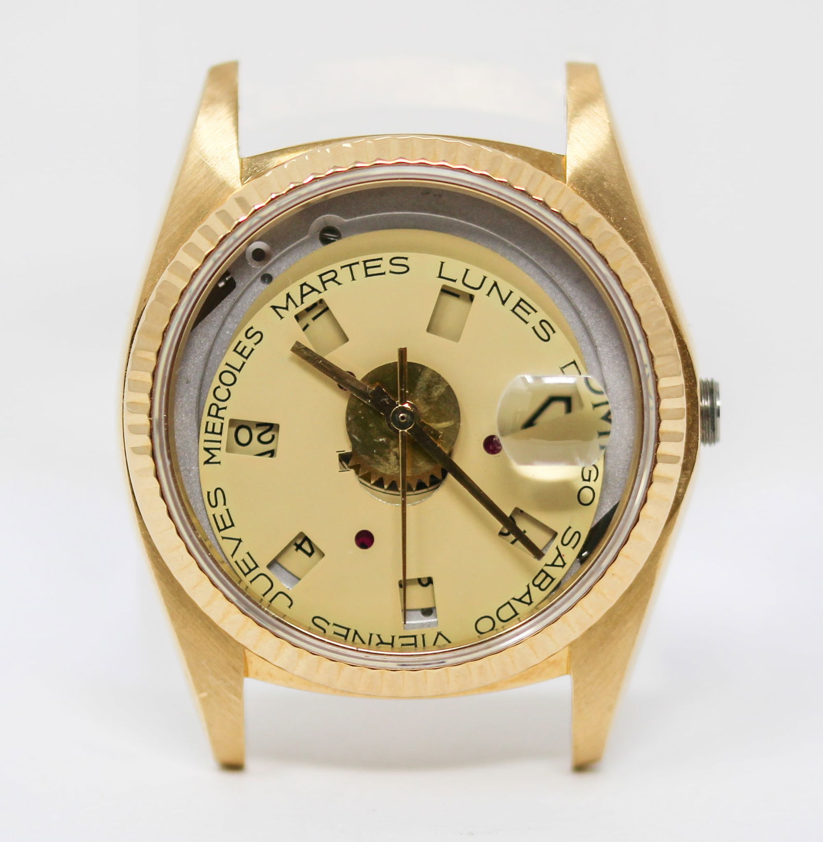 Vintage Rolex Oyster Perpetual Day-Date Wristwatch in 18k Yellow Gold *Dial Missing, Crown Missing;: 18k Yellow Gold Vintage Rolex Oyster Perpetual Day-Date Wristwatch *Dial Missing, Crown Missing; PARTS/FOR REPAIR*; Model 18038, Serial # 6257193. 36mm diameter. Not running. PLEASE NOTE: all wristwat