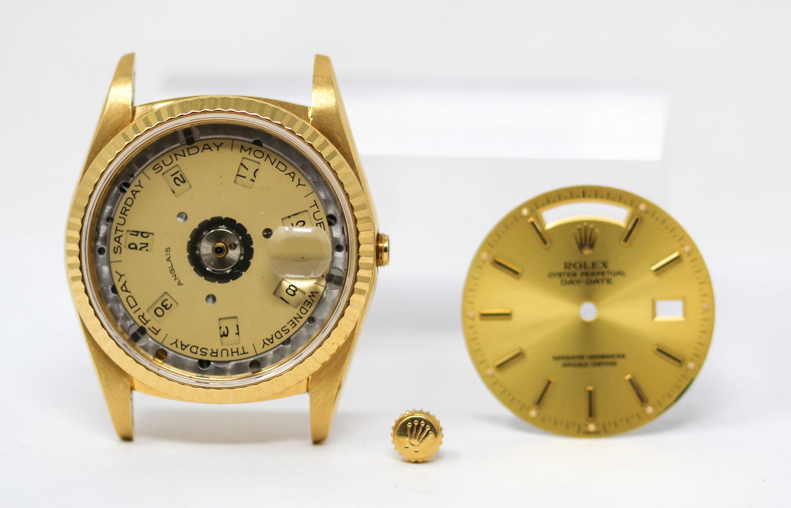 Vintage Rolex Oyster Perpetual Day-Date Wristwatch in 18k Yellow Gold with Loose Rolex Day-Date Dial (1 of 11)