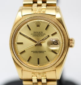 Vintage Rolex Oyster Perpetual Datejust Wristwatch in 18k Yellow Gold