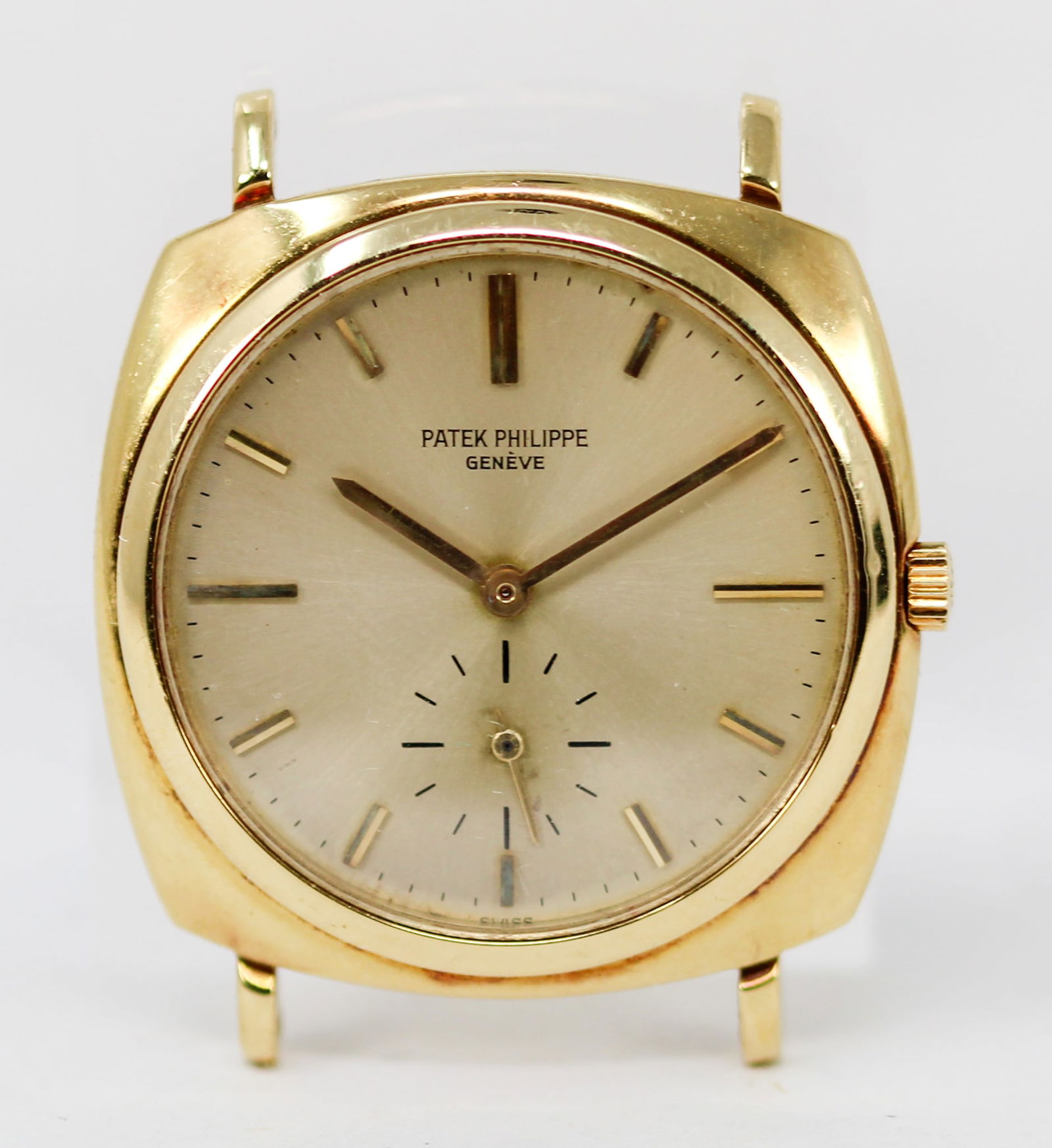 Vintage Patek Philippe Geneve Wristwatch in 18k Yellow Gold (1 of 6)