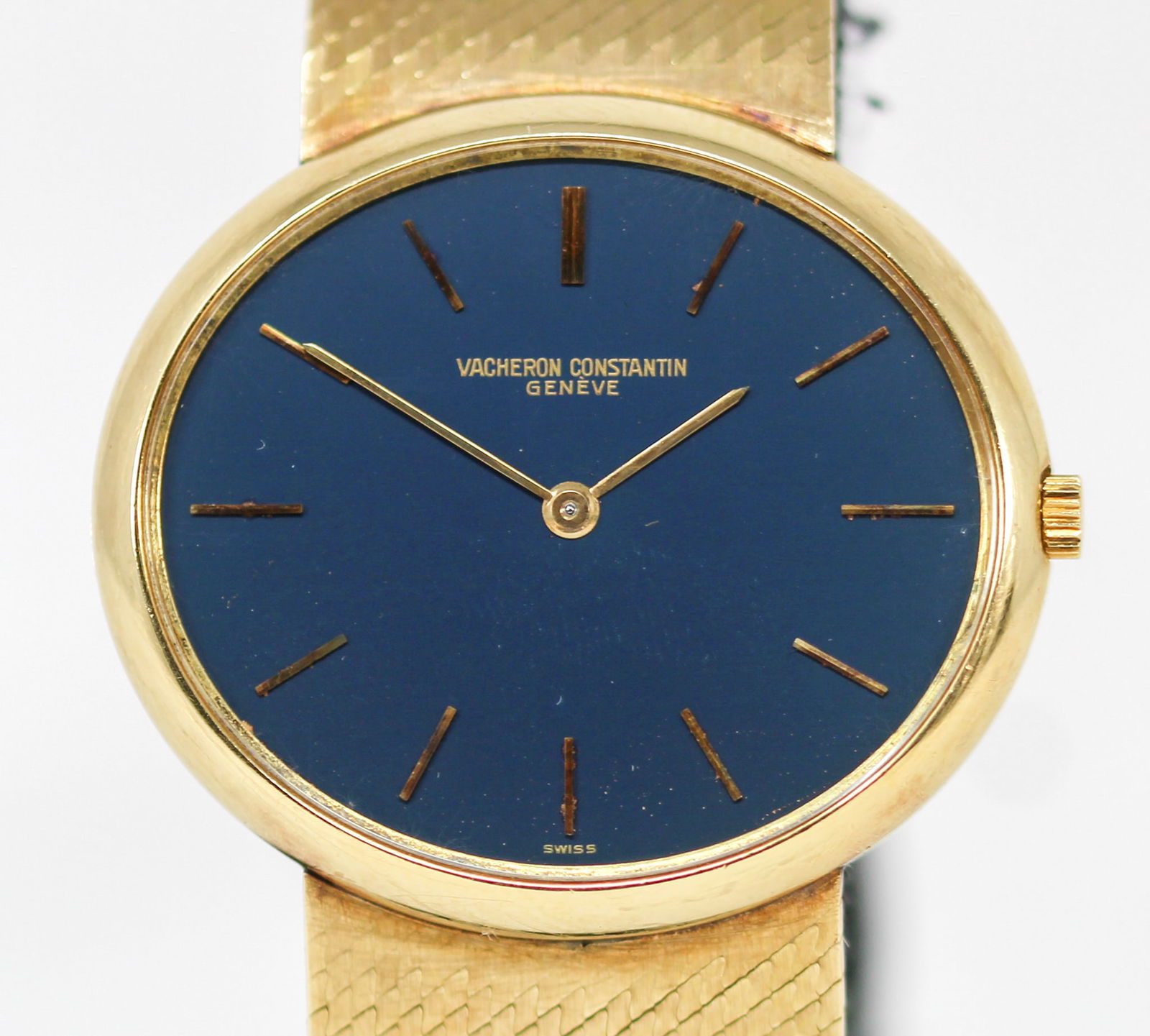 Vintage Vacheron Constantin Geneve Wristwatch in 18k Yellow Gold (1 of 8)