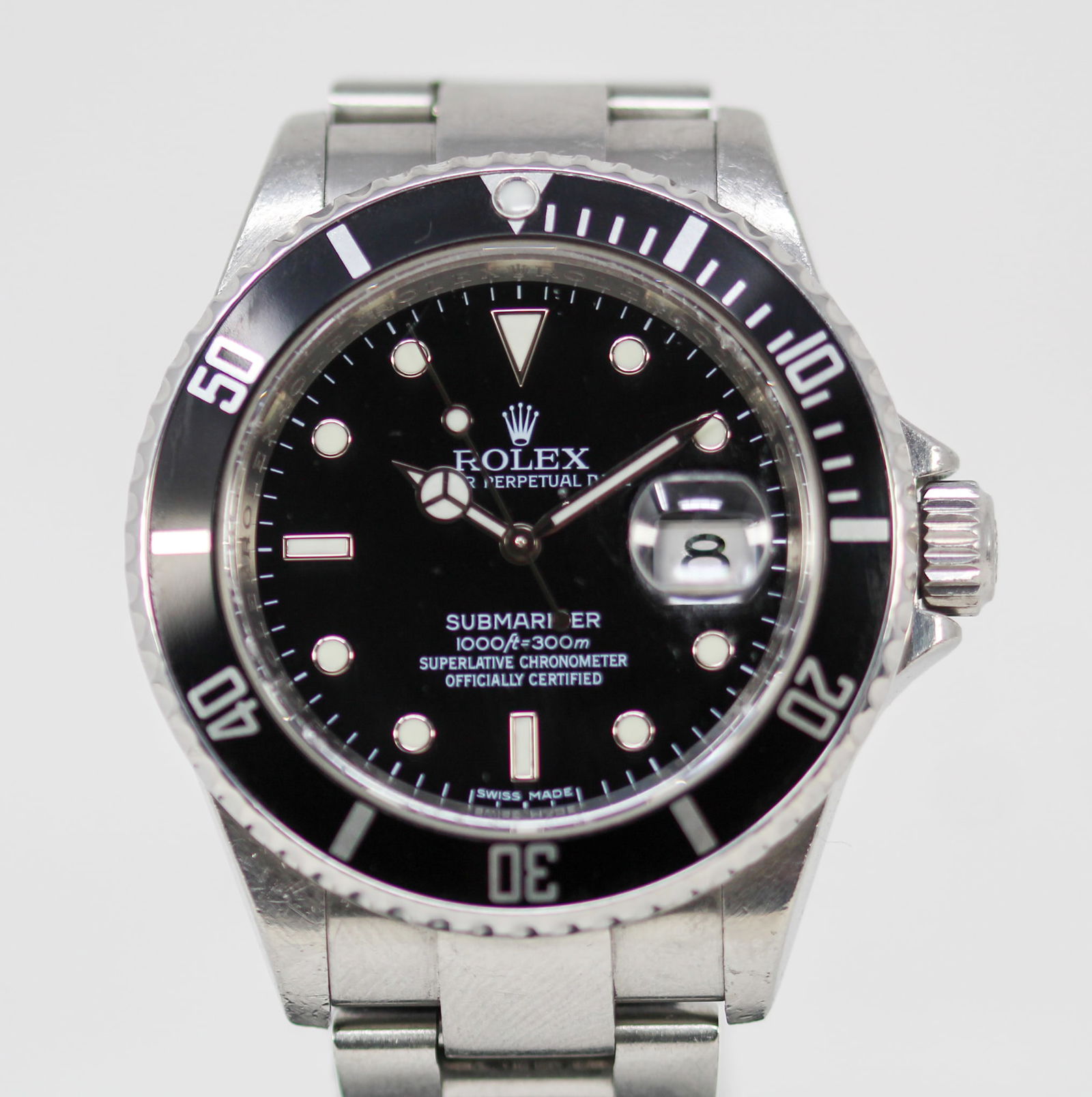 Vintage Rolex Oyster Perpetual Date Submariner Wristwatch (1 of 8)