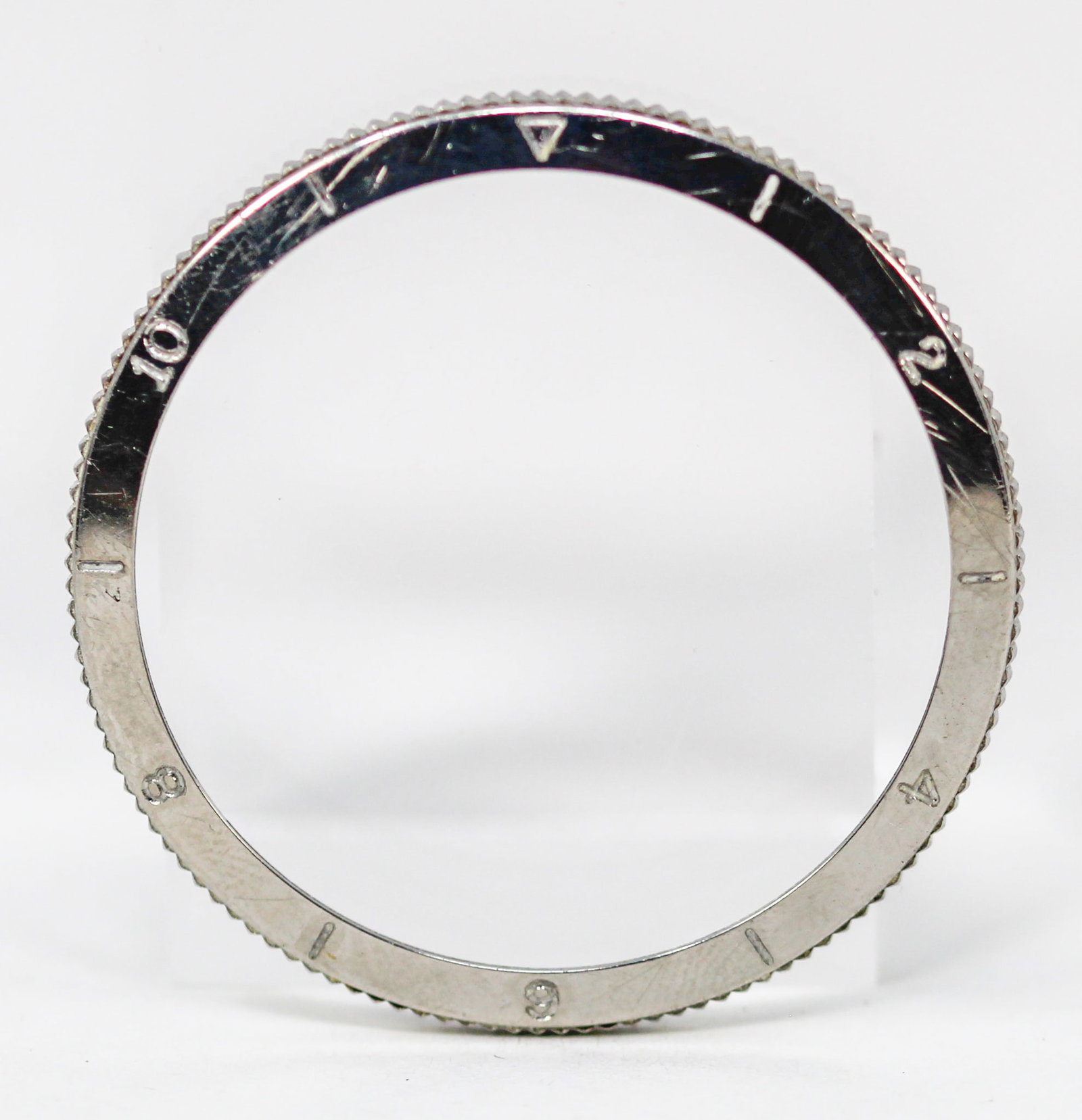 Loose Vintage Breitling Bezel: Loose Vintage Breitling Bezel. Stainless steel bezel. 41mm diameter. Loose watch parts. PLEASE NOTE: all wristwatches are sold "as-is", with no mechanical warranty or guarantee. Any representation as