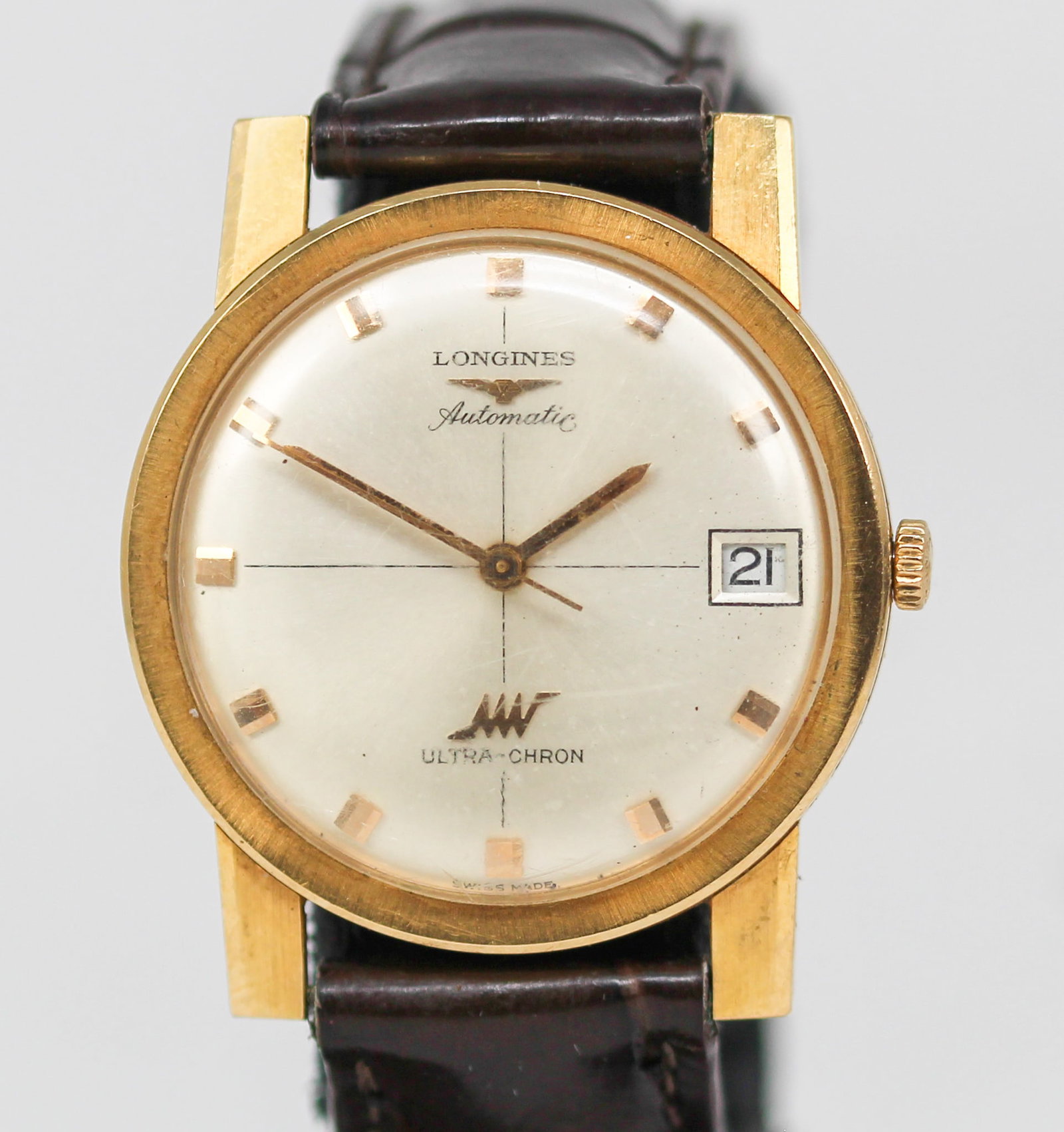 Vintage Longines Automatic Ultra-Chron with Date Wristwatch in 18kt Yellow Gold (1 of 4)