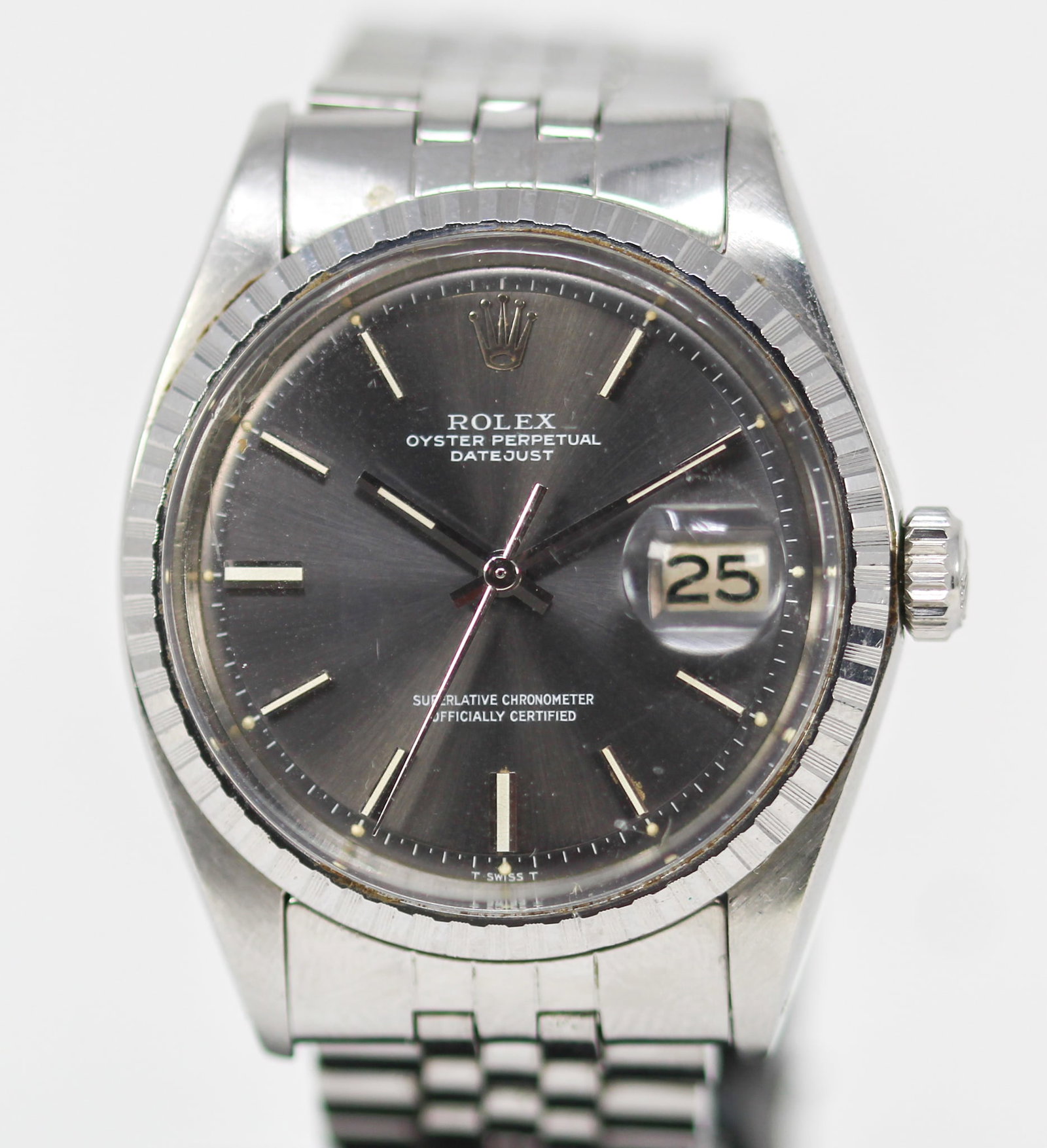 Vintage Rolex Oyster Perpetual Datejust Wristwatch with Rolex Certificate (1 of 12)