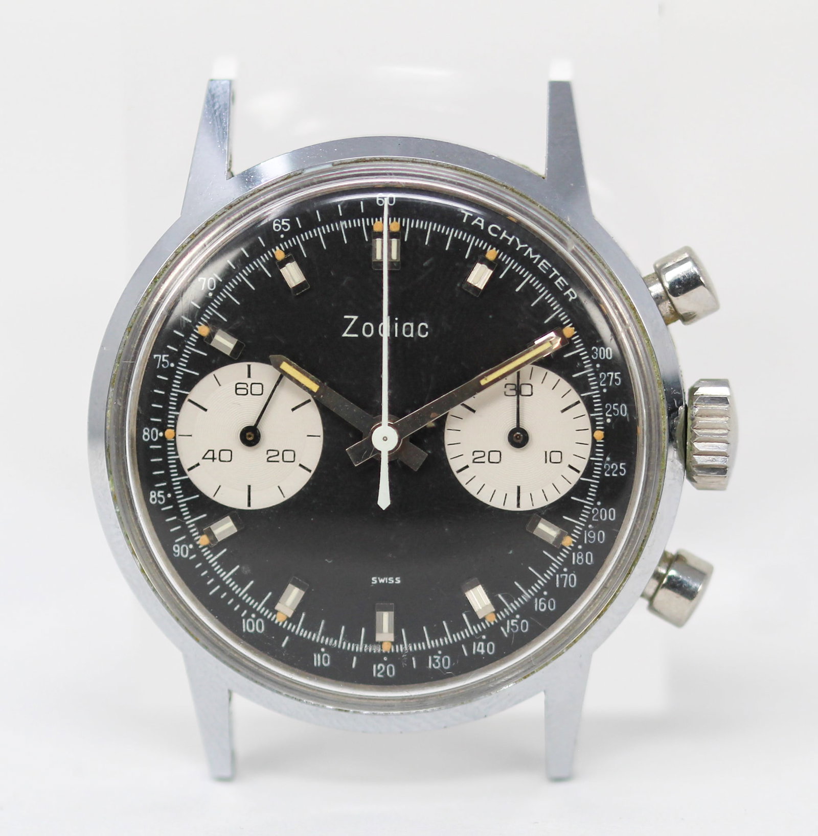 Vintage Zodiac Chronograph Wristwatch: Stainless Steel Vintage Zodiac Chronograph Wristwatch; Ref 7721, Serial # 180583. 36mm diameter. Running at time of cataloging. PLEASE NOTE: all wristwatches are sold "as-is", with no mechanical warra