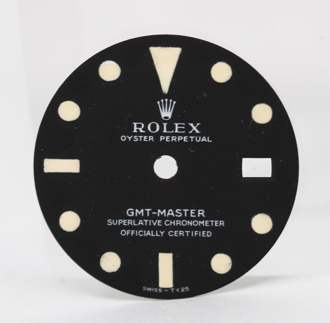 Loose Vintage Rolex Oyster Perpetual GMT-Master with Date Dial: Loose Vintage Rolex Oyster Perpetual GMT-Master with Date Dial. Black dial. 27mm diameter. Loose watch parts. PLEASE NOTE: all wristwatches are sold "as-is", with no mechanical warranty or guarantee. 