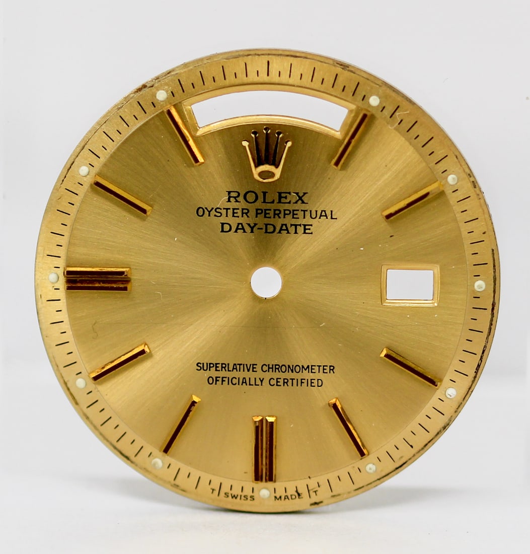 Loose Vintage Rolex Oyster Perpetual Day-Date Dial: Loose Vintage Rolex Oyster Perpetual Day-Date Dial. Gold dial. 29mm diameter. Loose watch parts. PLEASE NOTE: all wristwatches are sold "as-is", with no mechanical warranty or guarantee. Any represent