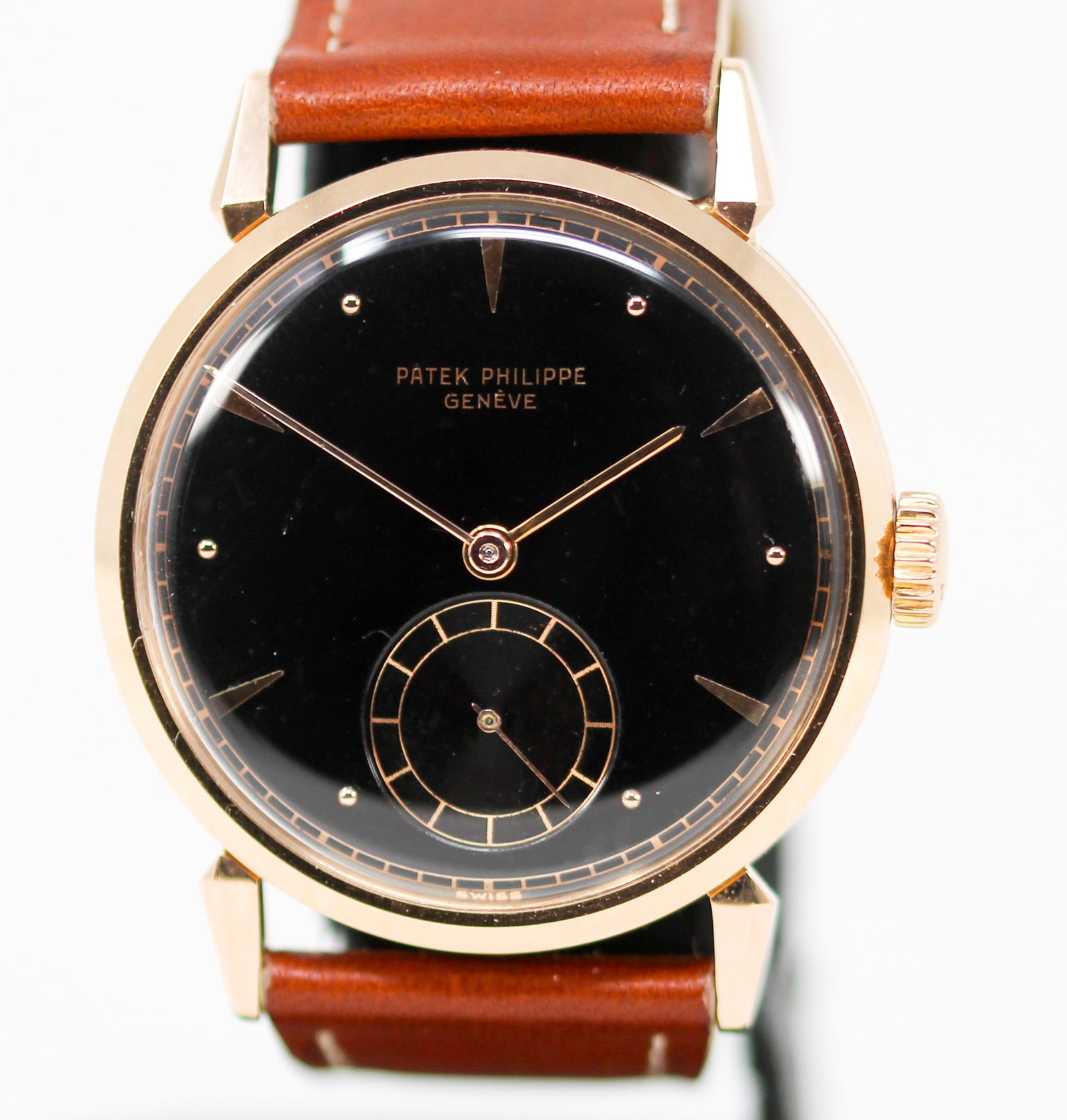 Vintage Patek Philippe Geneve Wristwatch in 18kt Rose Gold (1 of 4)
