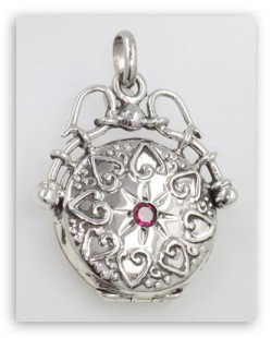 VICTORIAN STYLE STERLING SILVER FOB LOCKET 2 PHOTOS: This Antique Style Locket is an Authentic and Accurate copy of a Locket from the 1890's and THIS one is in MINT condition. It is a HIGH QUALITY STERLING SILVER Victorian Style Fob Locket and it measur