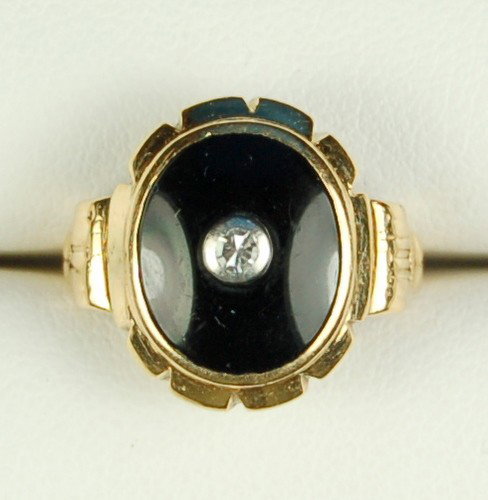 ANTIQUE 14K GOLD RING BLACK ONYX w DIAMOND: This Antique 14k Yellow GOLD ring features a lovely Oval BLACK ONYX with a center DIAMOND. This ring is a size 3 1/2 - fits my pinky. This ring can be resized larger to be worn on any other finger.