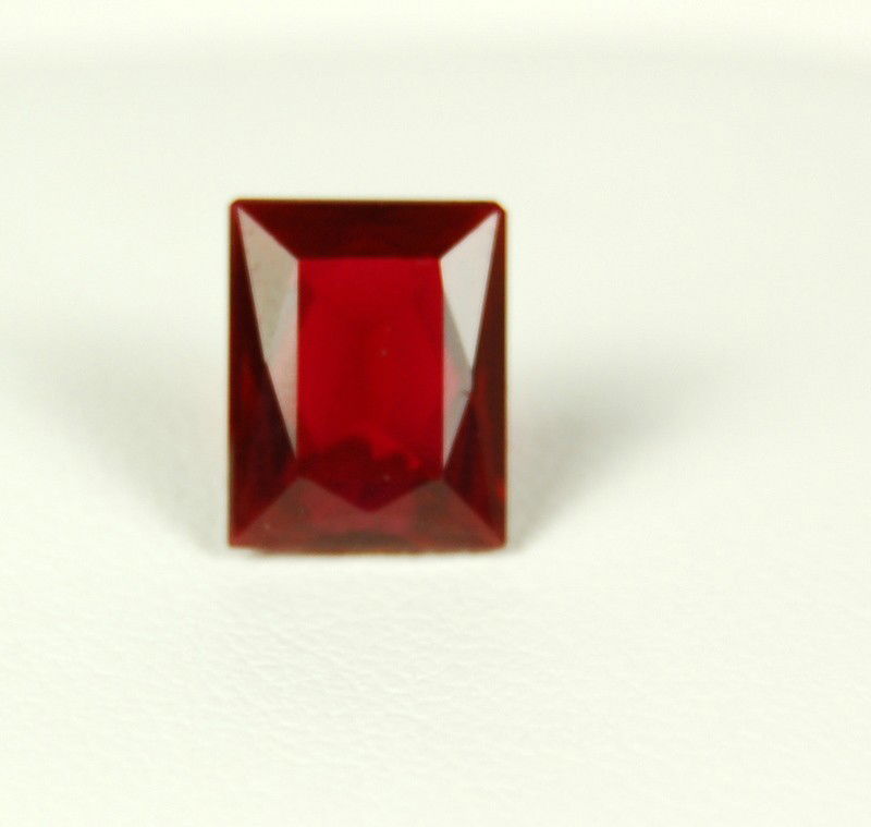 LOOSE RECTANGULAR GARNET = 3 CARATS!: This is an Emerald Cut GENUINE GARNET = THREE CARATS and it measures 10mm x 8mm. It would make a beautiful Ring or Pendant.