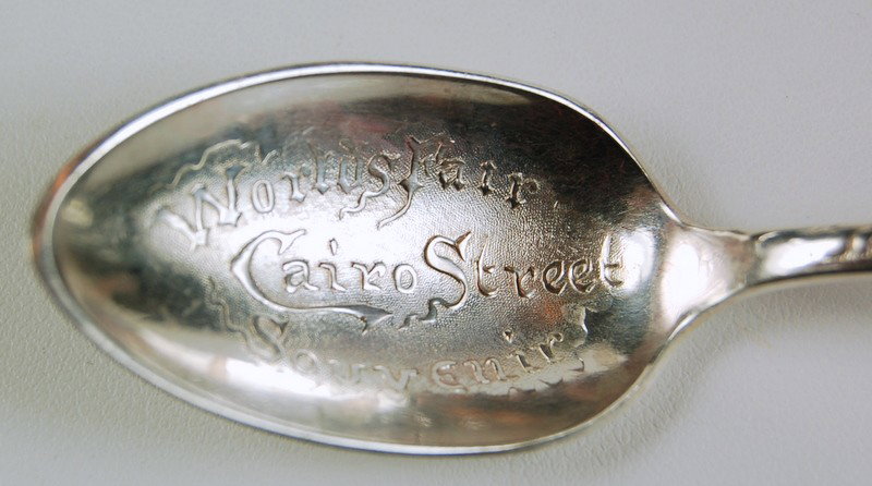 STERLING SILVER SPOON 1893 WORLDS FAIR CHICAGO ANTIQUE: This ANTIQUE Souvenir Spoon is SOLID STERLING SILVER. Acorss the top it says 'COLUMBUS' and it features exceptional engraving. The back of this STERLING SILVER Spoon says 'US STERLING'. The inside par