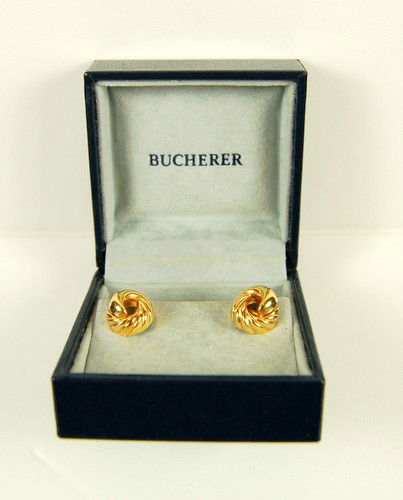 18K GOLD EARRINGS BUCHERER in ORIGINAL BOX: This pair of Vintage 18K GOLD EARRINGS by BUCHERER comes with their ORIGINAL BOX. The 18k GOLD Earrings measure almost 1/2 inch across and they have post style backs for pierced ears.