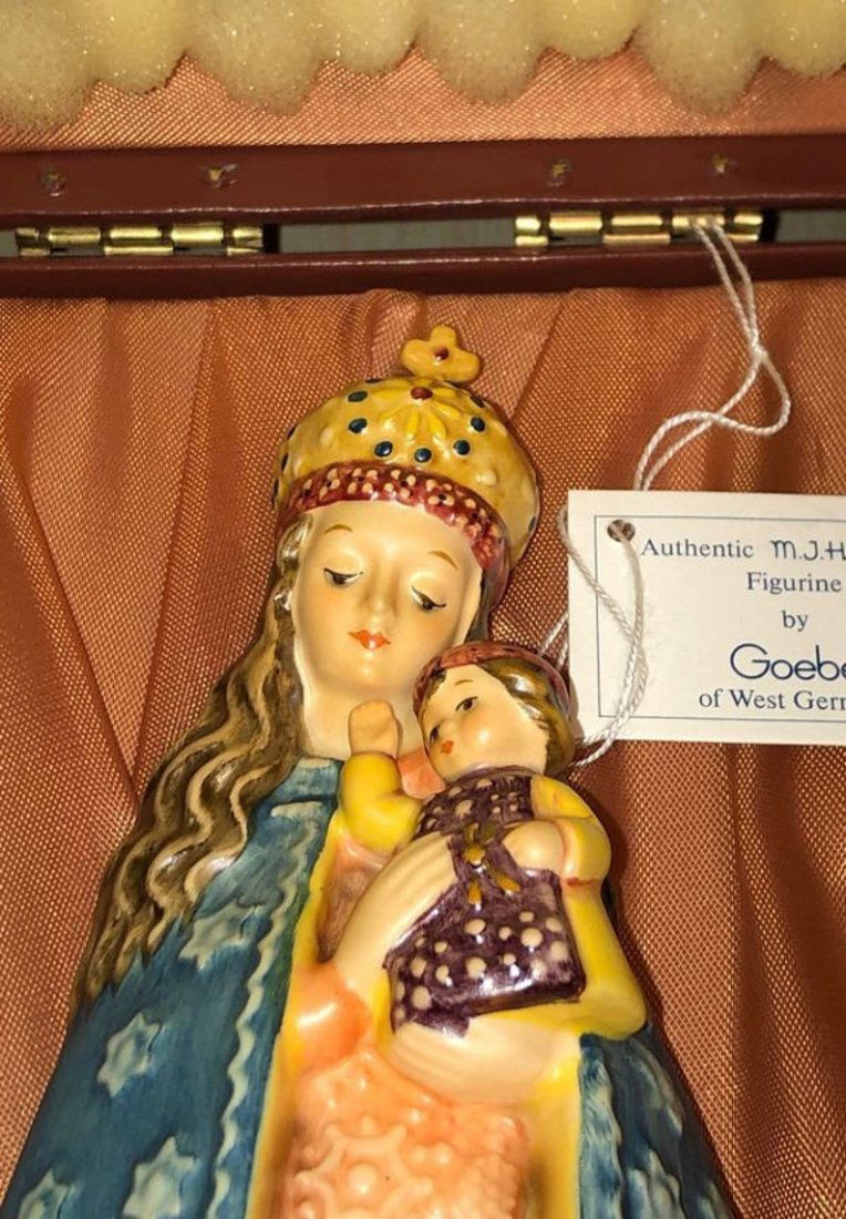 MJ Hummel Goebel Sister Maria Innocentia Figurine (1 of 7)