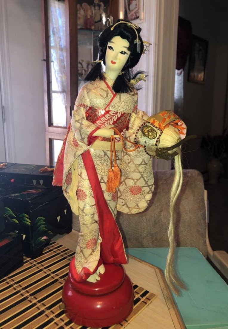 Vtg Asian 16-3/4” Tall Paper Mache Musical Silk Doll (1 of 8)
