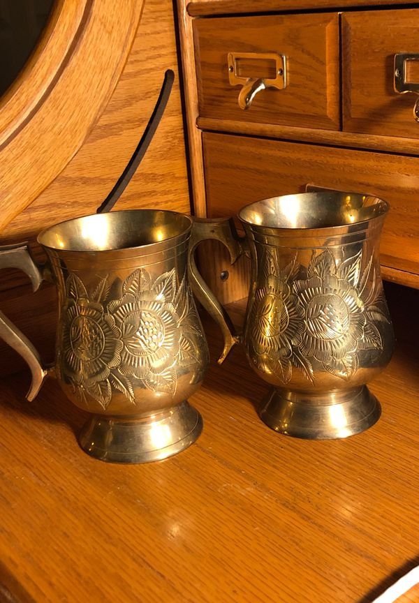 2 Vintage Saudi Arabia Solid Brass 5” Tall Mugs (1 of 8)